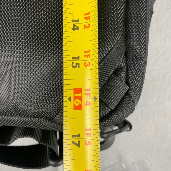 Thule Accent Convertible Laptop Bag Backpack 17L Business Travel Ballistic Nylon - Picture 13 of 16